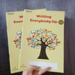 Vở viết Everybody Up 2